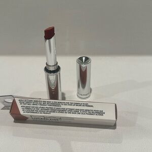 MAC Locked Kiss 24 Hr Lipstick (99) Extra Chili.